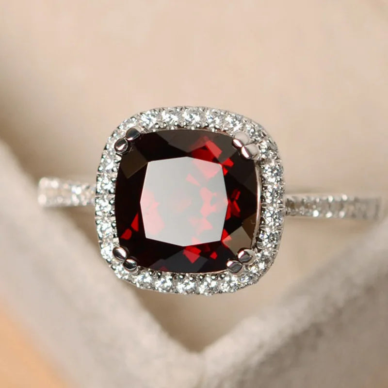 MODA Beautiful Ruby Rings