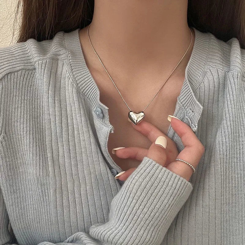 MODA Vintage Love Heart Necklace
