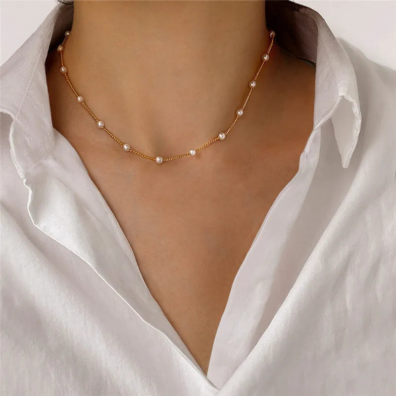 MODA Vintage Love Heart Necklace