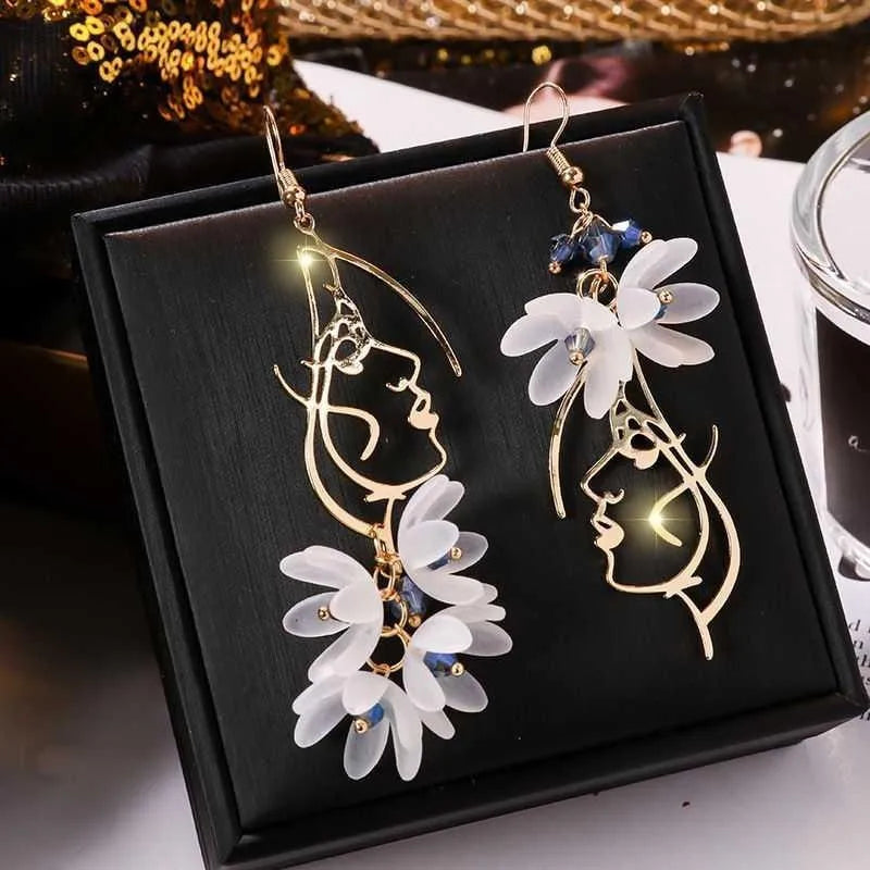 2PC MODAs Women's Fashion Earrings