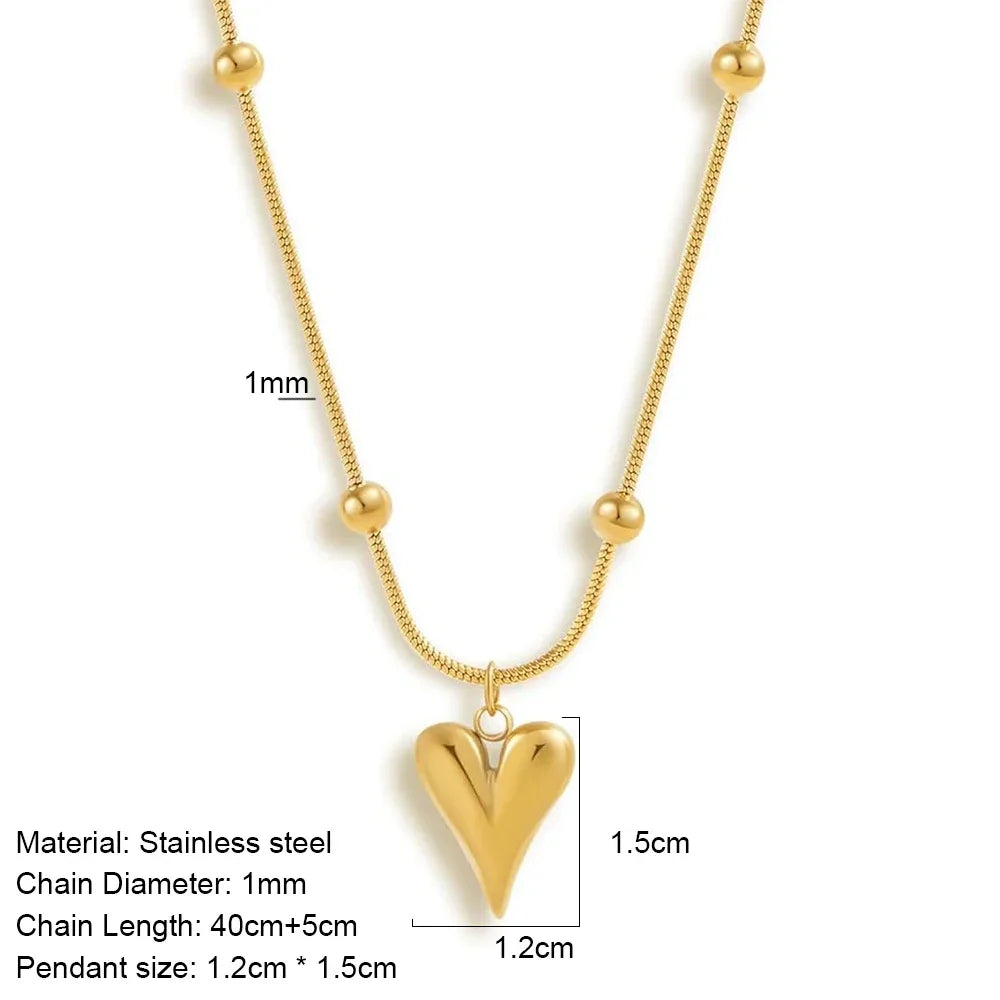MODA 3D Heart NECKLACE