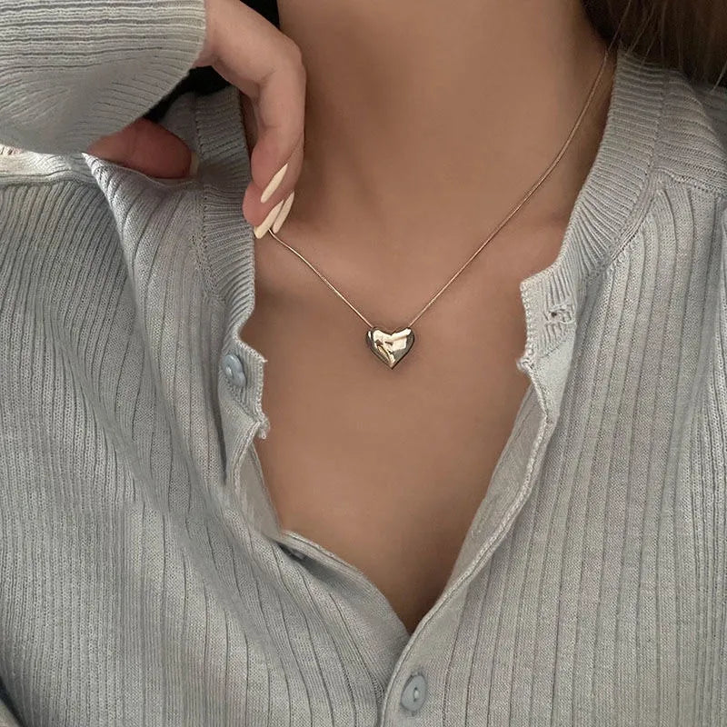 MODA Vintage Love Heart Necklace