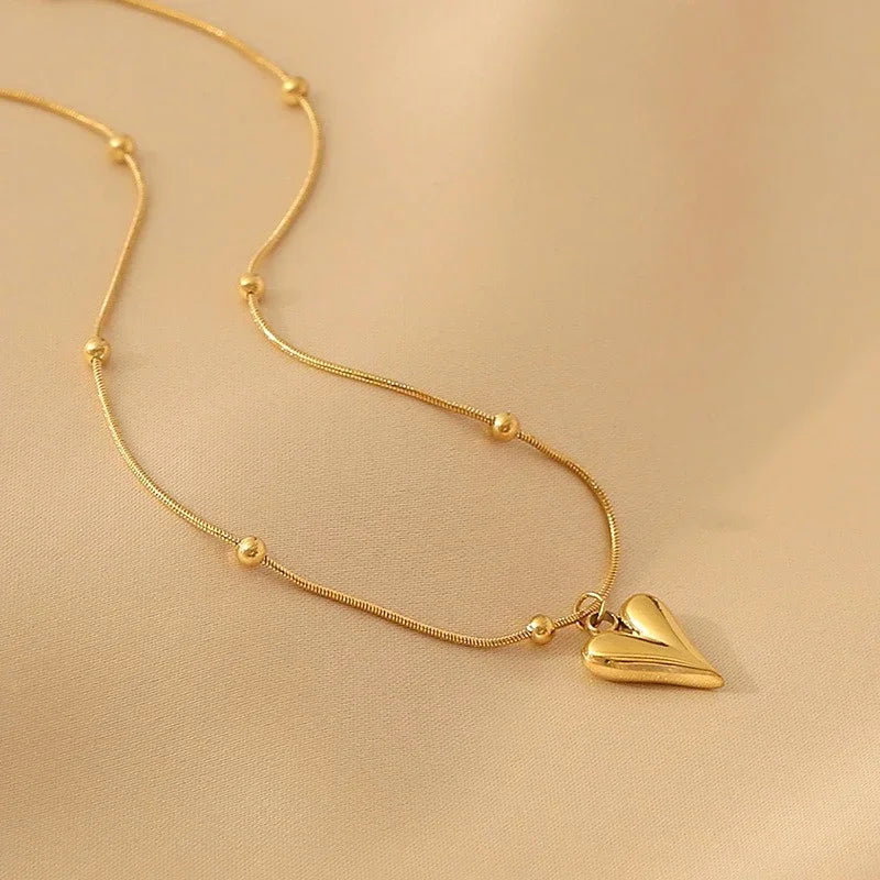 MODA 3D Heart NECKLACE