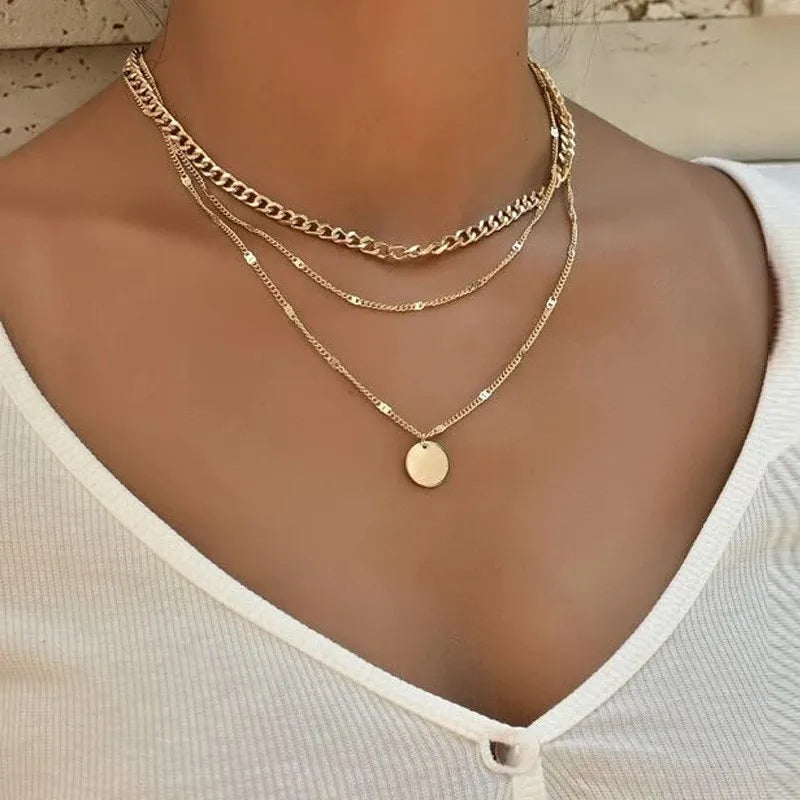 MODA Vintage Love Heart Necklace