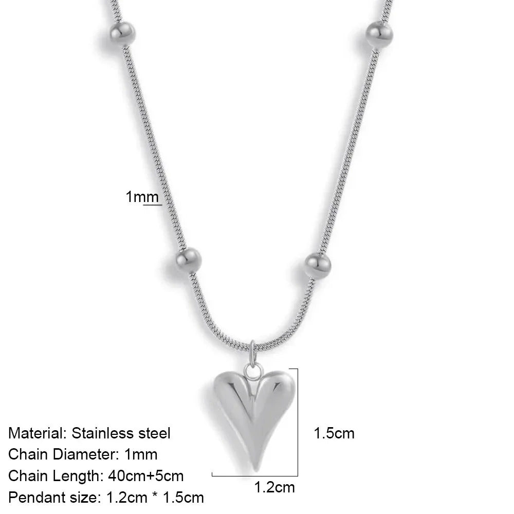 MODA 3D Heart NECKLACE