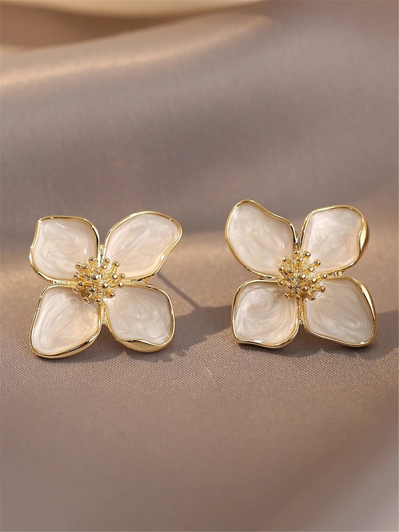 MODAs 2025 Dropped Glaze Flower Earrings for Women