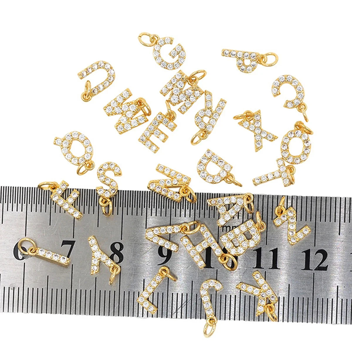MODA necklace (A-Z Letter)
