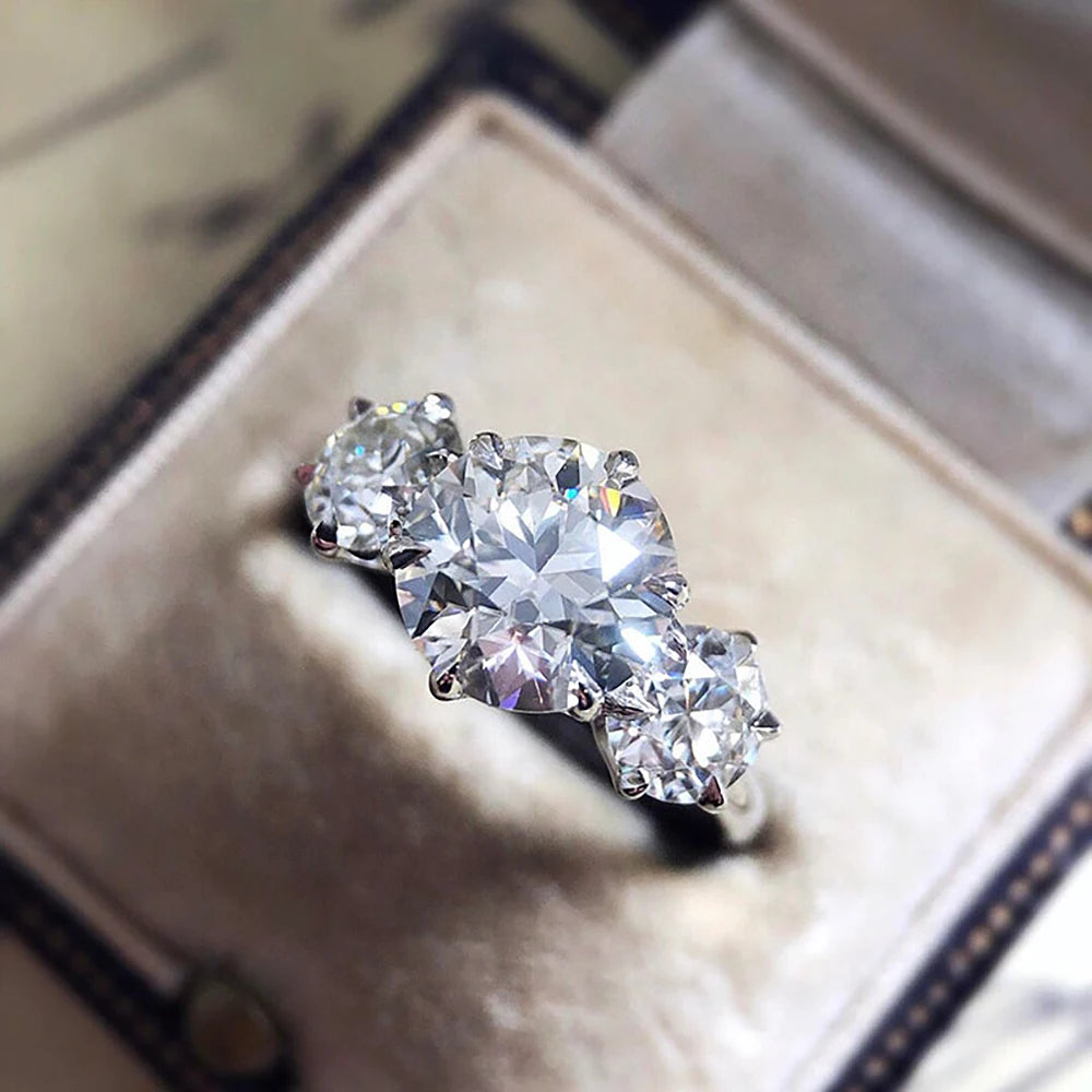 MODA 2 Carat Moissanite Ring with Certificate 925