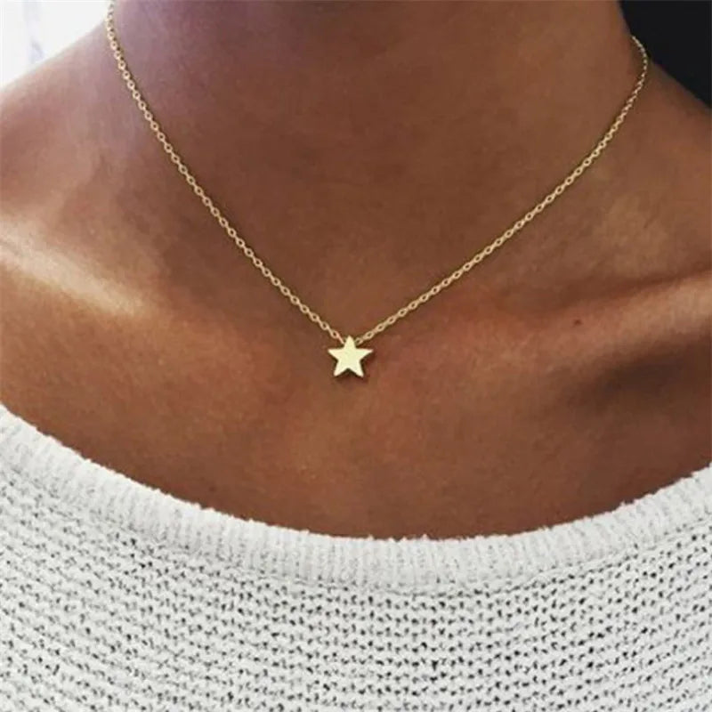 MODA Vintage Love Heart Necklace